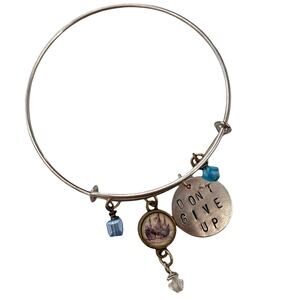Handmade Adjustable Charm Bracelet Don't Give Up Stretch Bangle Silver Tone